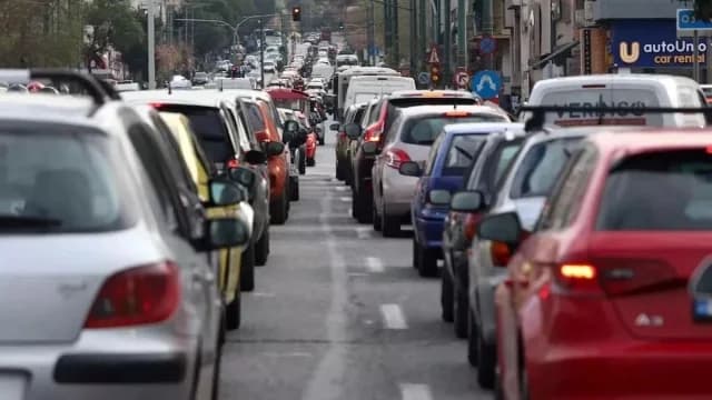 Traffic Chaos on Kifisias and Katehaki Avenues After Accident