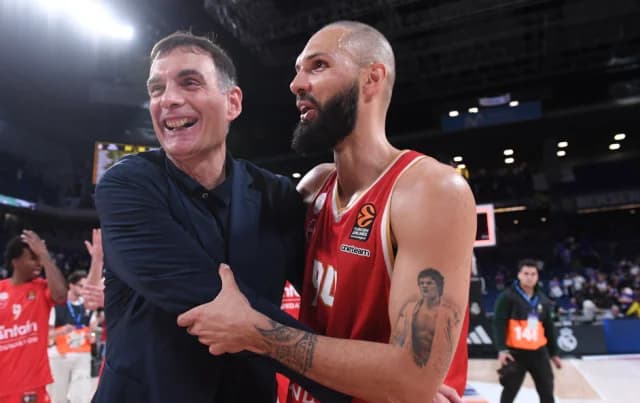 Evan Fournier: Bartzokas es el mejor entrenador de la Euroliga, pensé en retirarme