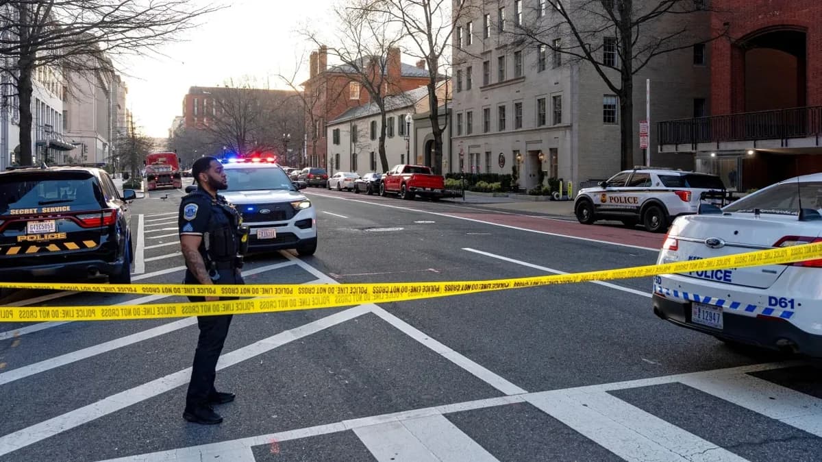 Tiroteo en universidad de Virginia: Dos heridos, tirador muerto