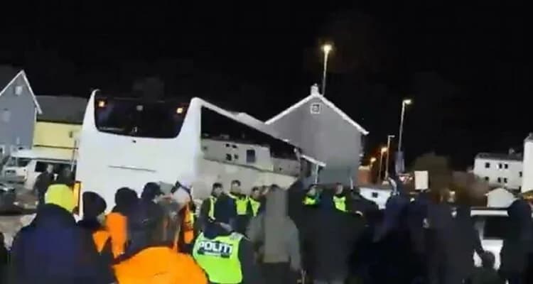 Επίθεση οπαδών της Σπόρτινγκ στο πούλμαν μετά την ήττα