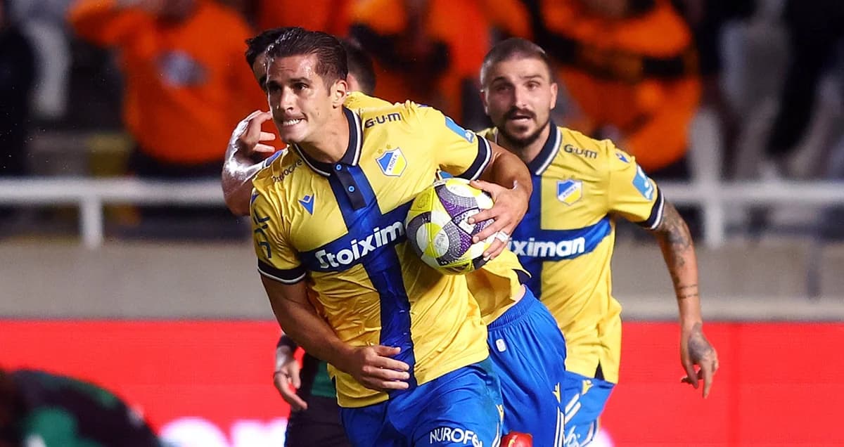Pieros Sotiriou asistió al "derbi" italiano en la Europa League