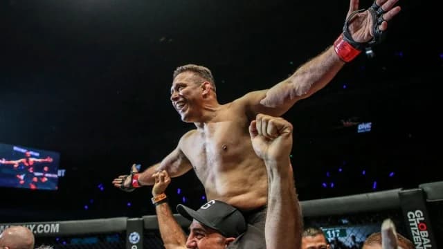 UFC-Kämpfer trainieren FBI-Agenten in 'Historischem Seminar'