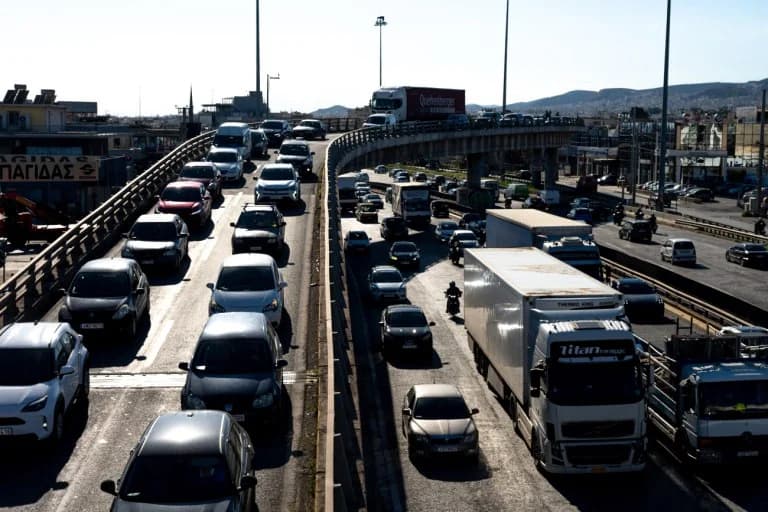 Congestión de tráfico: Retrasos en Kifisos, Kifissias y Attiki Odos