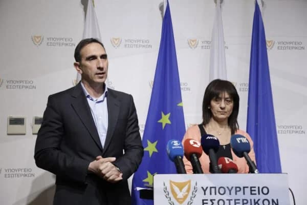 Απομάκρυνση Παπά από την Πολιτική Άμυνα – Μετάθεση στην Ελεγκτική Υπηρεσία
