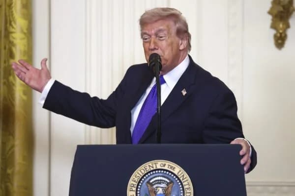Τραμπ προς G7: Το Ιράν "πρόκειται να παραδοθεί"