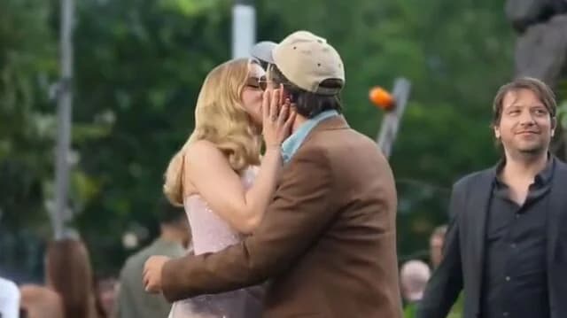 Jonathan Bailey defends kissing Scarlett Johansson