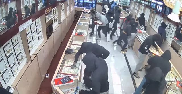 Kalifornien: Juwelier-Raub erbeutet 1,4 Millionen Euro in 70 Sekunden