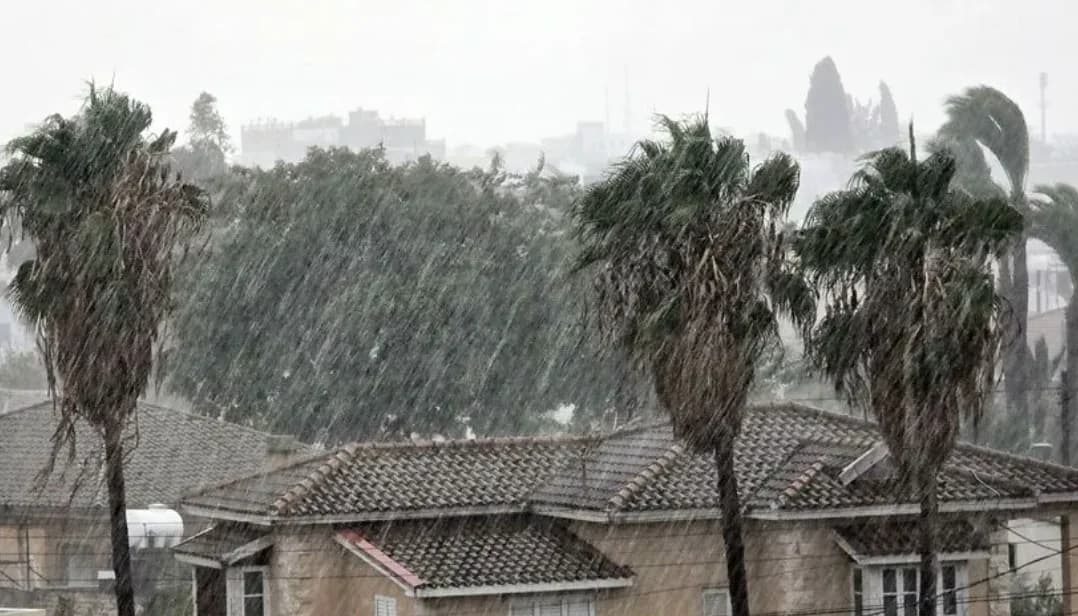 Κίτρινη προειδοποίηση για βροχές και ισχυρούς ανέμους στην Κύπρο