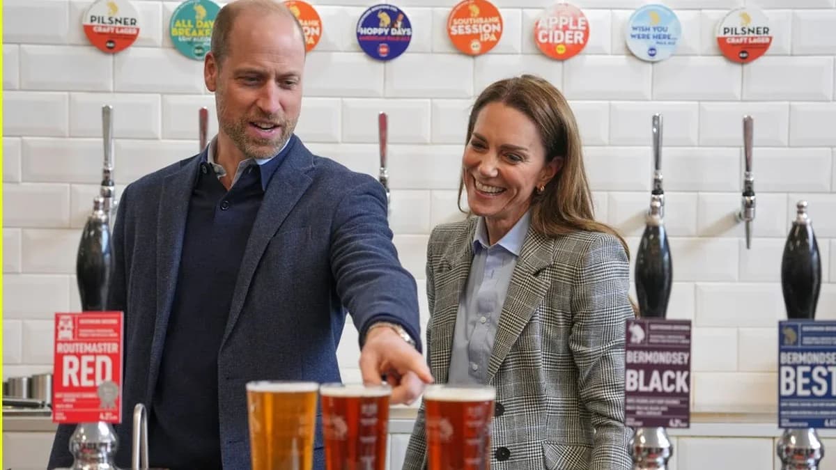 Kate Middleton y el Príncipe William sirvieron cervezas en Londres