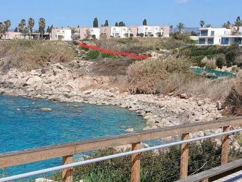 Umweltgruppe fordert Fertigstellung des Fußgängerwegs in der 'Pilou'-Bucht