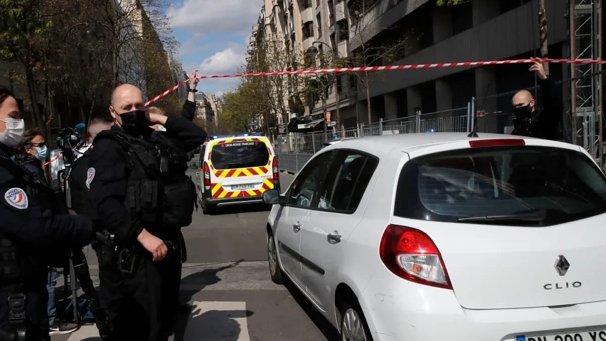 Francia: Joven de 13 años confiesa haber matado a su madre con un martillo – En estado de shock