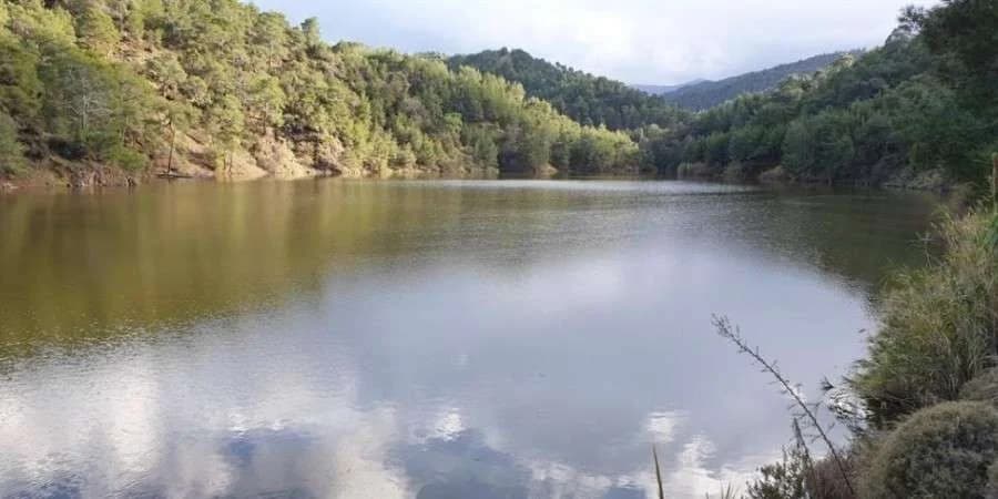 阿加卡水坝溢流 - 呼吁合理用水
