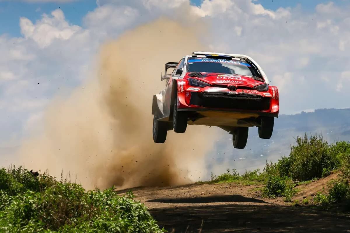 Katsuta und Toyota triumphieren bei der Safari Rallye