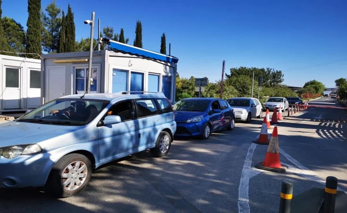 Αφθώδης πυρετός: Οι Σιτηροπαραγωγοί ζητούν εξέταση του κλεισίματος σημείων διέλευσης