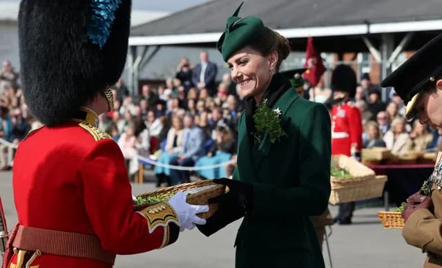 Kate Middleton celebra el Día de San Patricio vestida de verde