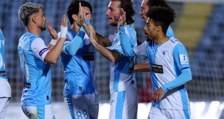Paphos FC se enfrenta al Apollon en una crucial apuesta europea