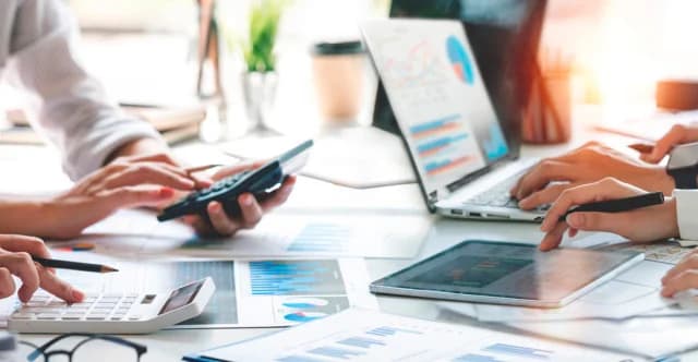 Día festivo del 25 de marzo: Cómo se compensa el trabajo en el sector privado