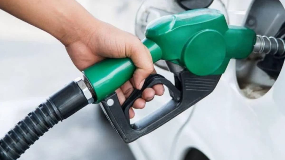 Νέες αυξήσεις στα καύσιμα και απόθεμα 90 ημερών
