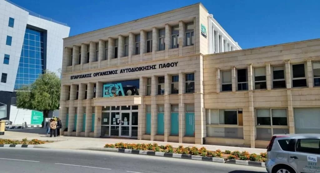 Mauereinsturz in Kallepeia, Paphos aufgrund starker Regenfälle
