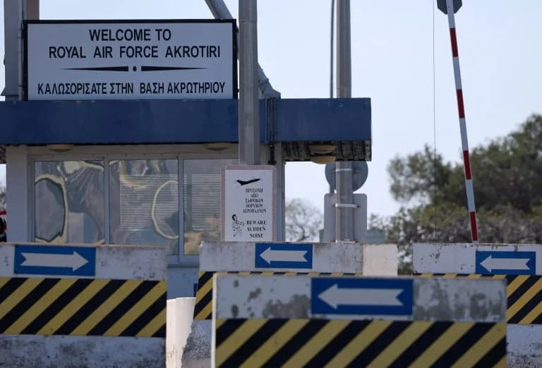 סטארמר מבטיח לכריסטודולידיס: הבסיסים בקפריסין לא ישמשו לפעולות תקיפה