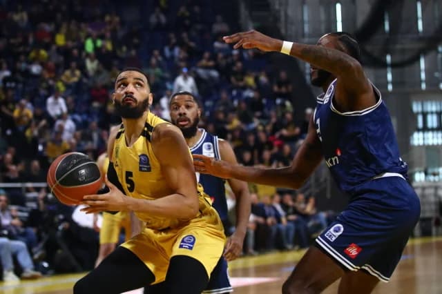 Aris Dominates Karditsa 78-55 in Easy Victory