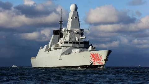 Άφιξη του βρετανικού αντιτορπιλικού HMS Dragon στην Κύπρο