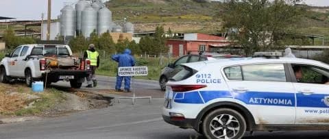 Фермер реагирует после обнаружения ящура в Йери