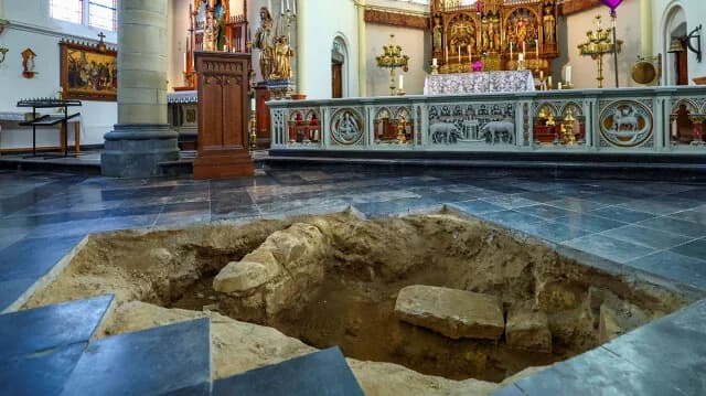 Маастрихт: Ведутся исследования останков, возможно, принадлежащих д'Артаньяну