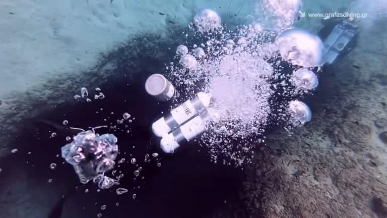 The 'Devil's Well': The dangerous spot where a diver lost his life