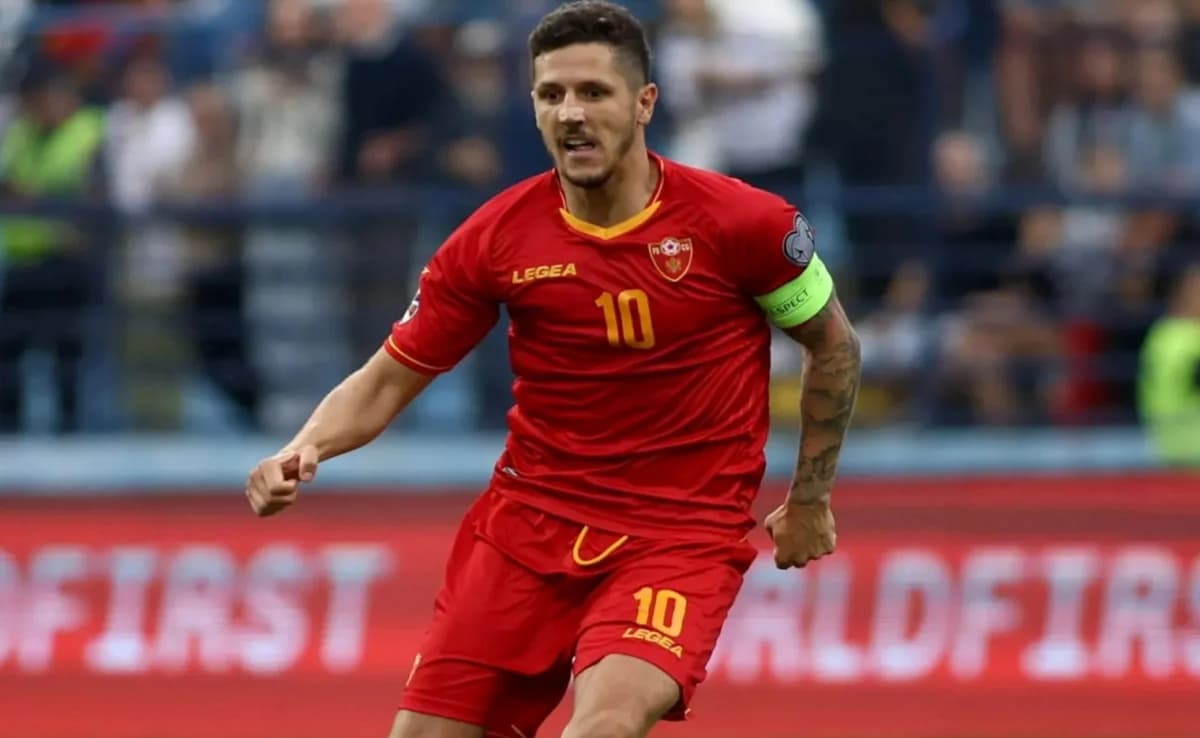 Jovetic in der 33. Minute ausgewechselt