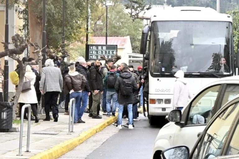 Ελεύθεροι με περιοριστικούς όρους 7 συλληφθέντες για απάτη στον ΕΦΚΑ