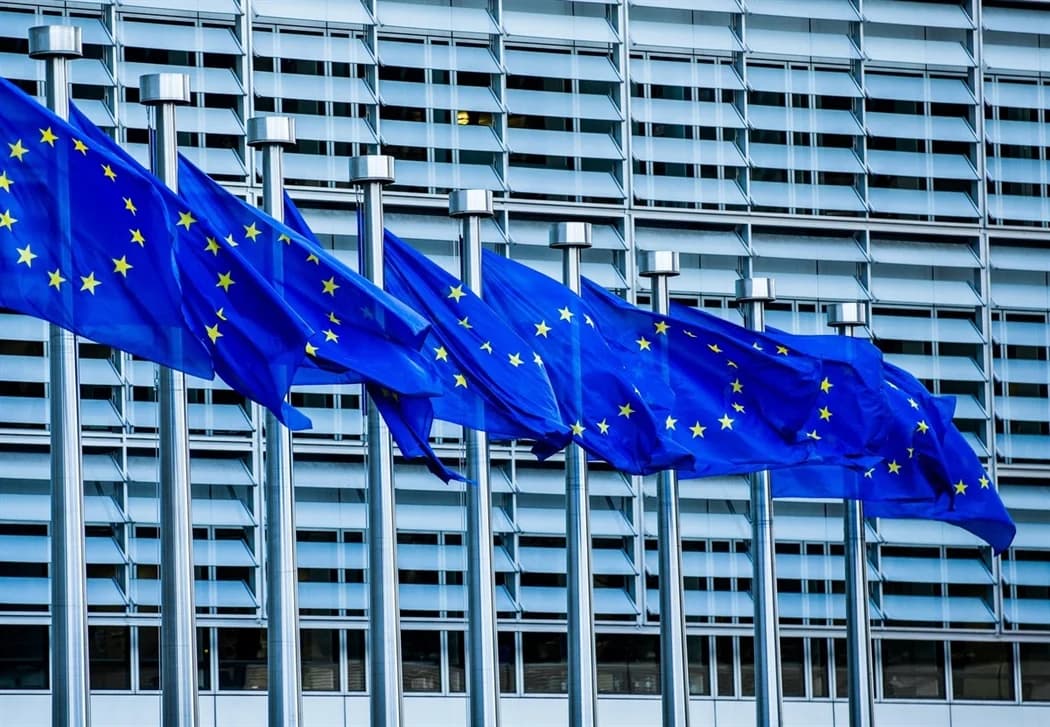 Κυβερνοεπίθεση στην Ευρωπαϊκή Επιτροπή: Φόβοι για διαρροή δεδομένων