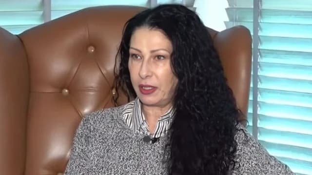 Ντέσσυ Κουβελογιάννη: Ο Λάμπρος Κωνσταντάρας «ξεκλείδωσε» την Ιωάννα Μαλέσκου