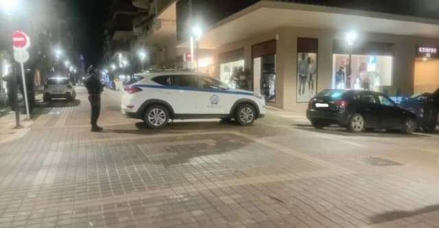 Brutaler Angriff auf 16-Jährigen in Agrinio – Verletzung durch scharfen Gegenstand