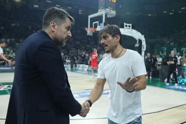 D. Giannakopoulos: Enthüllt Austausch mit Direktor von Olympiacos BC