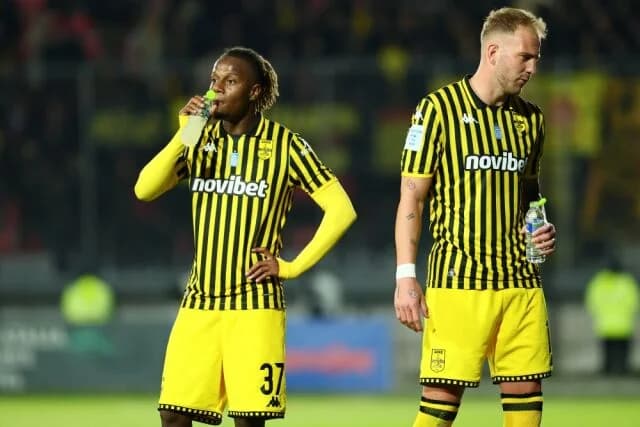FIFA verhängt Transfersperre gegen Aris FC wegen 150.000 Euro Schulden