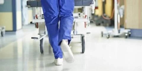 ΟΕΒ: Επανεξέταση δυναμικών μέτρων για την έλλειψη νοσηλευτών