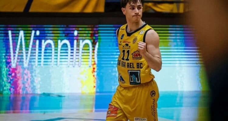 AEL besiegt E.N. Paralimniou in Limassol