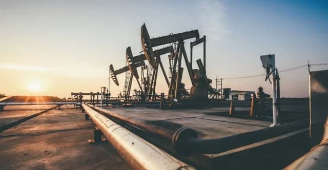 Precios del petróleo: Brent y WTI se disparan en medio de la guerra de Irán