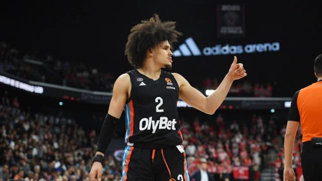 EuroLeague: Η Παρί νίκησε τη Βίρτους στην Μπολόνια