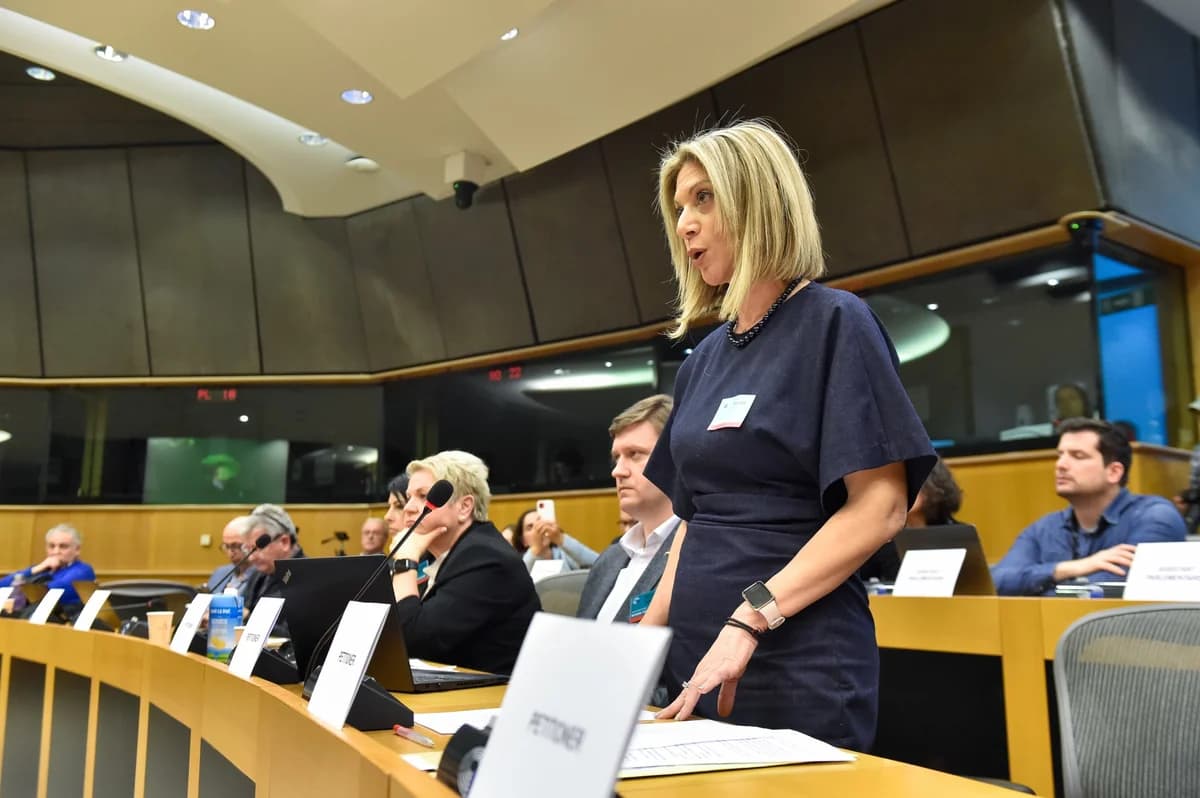 Maria Karystianou Announces New Party: «Xekiname»