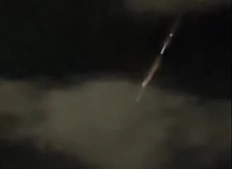 Lemnos: Flaming Objects Seen Falling from the Sky