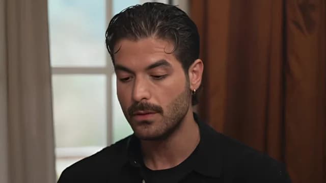 Aris Mougkopetros: "Autopsia" a year after the amputation