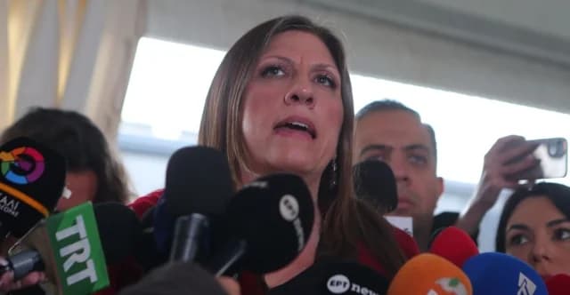 Konstantopoulou: Mein Vater hat seine Kämpfe nicht verraten
