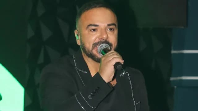 Τριαντάφυλλος: «Μου έχουν προτείνει να κατέβω στην πολιτική»