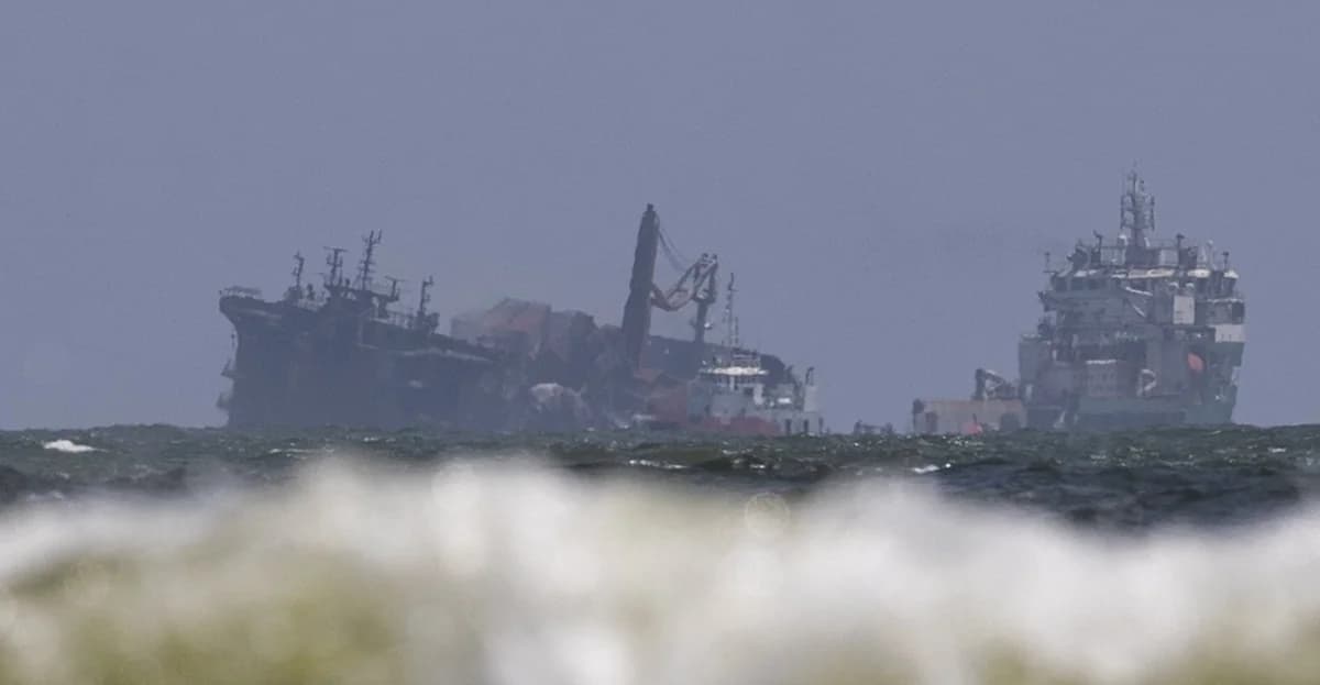 俄罗斯货船在亚速海沉没：1人死亡，2人失踪