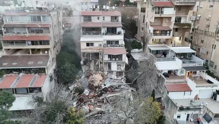 Χάιφα, Ισραήλ: Κατέρρευσε πολυκατοικία – Αγνοούνται 4, 11 τραυματίες