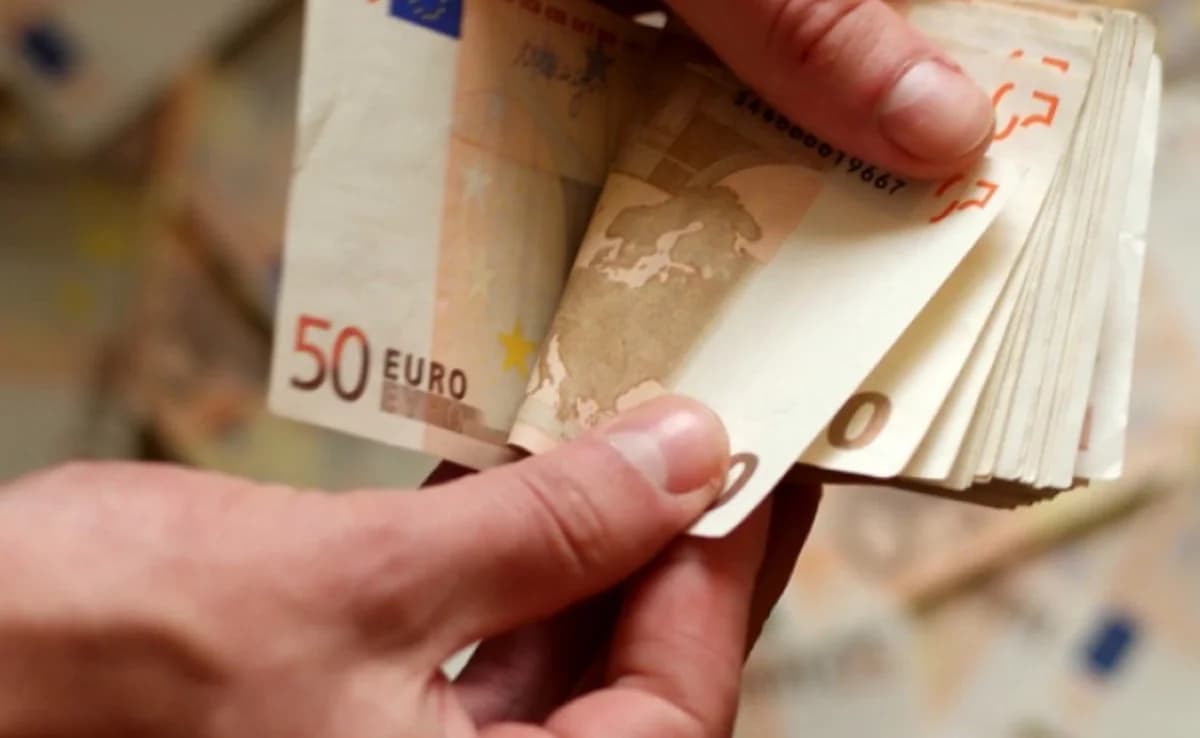 ΕΚΥΣΥ: «Μόλις 10.000 χαμηλοσυνταξιούχοι θα λάβουν το πασχαλινό επίδομα»