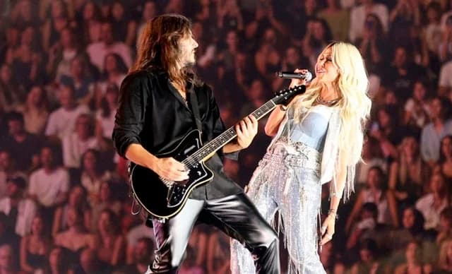 Carlos Perez gibt Ende der Zusammenarbeit mit Anna Vissi nach 11 Jahren bekannt