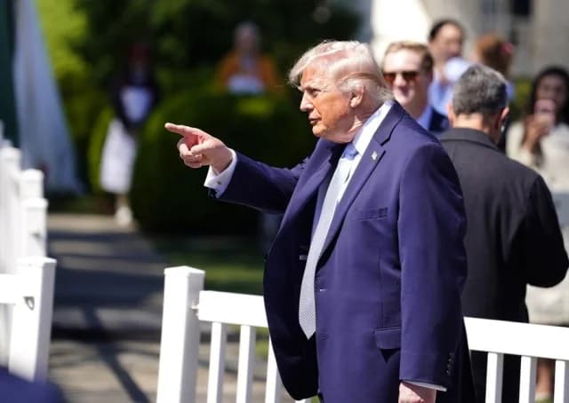 Trump calls Iranians 'animals,' says they kill protesters